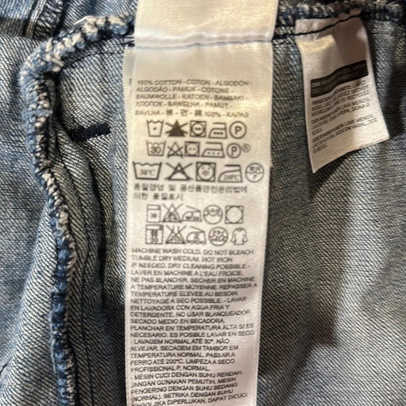 light wash Levi Strauss & Co denim jacket size small - Picture 5 of 5